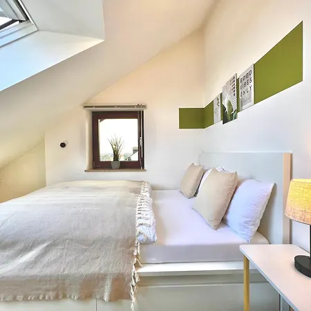 Apartmán Maisonette-wohnung Mit Balkon *